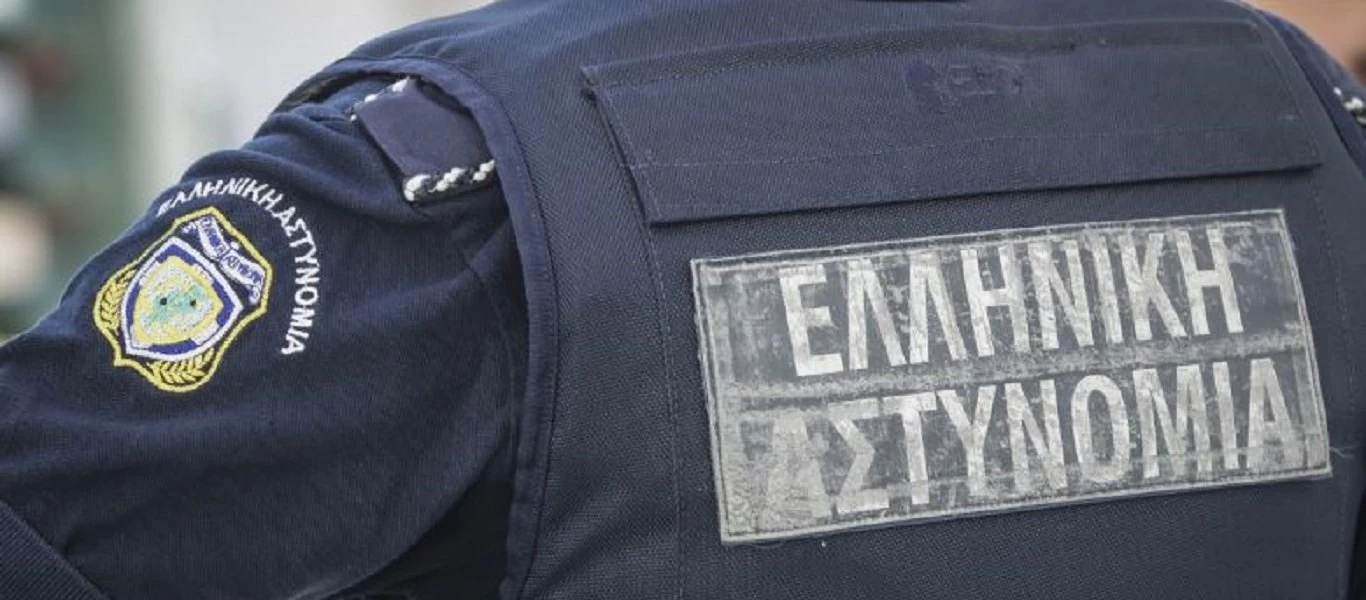 Στα χέρια της ΕΛΑΣ κύκλωμα εκβιαστών: 15 συλλήψεις - Δύο αστυνομικοί ανάμεσά τους (upd)